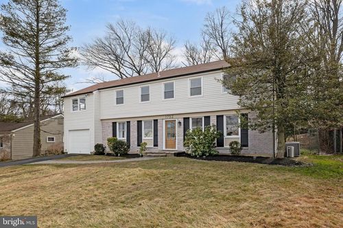 1752 Lark Ln, CHERRY HILL, NJ, 08003-3215 | Card Image