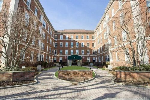 208-111 7th St, Garden City, NY, 11530-5715 | Card Image