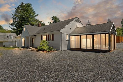197 Seekonk St, Norfolk, MA, 02056-1157 | Card Image