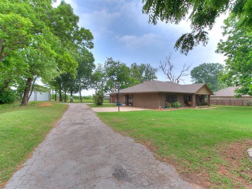 2405 E Karen Ter, Mustang, OK, 73064-6232 | Card Image