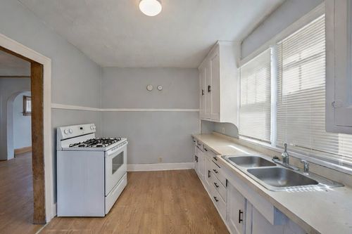 2308 Fremont St, Rockford, IL, 61103-4020 | Card Image