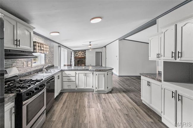 25561 Beltrees Rd, House other with 4 bedrooms, 2 bathrooms and 2 parking in Dow IL | Image 12