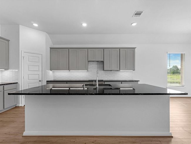 401 County Road 3081, House other with 4 bedrooms, 3 bathrooms and 3 parking in Cleveland TX | Image 8