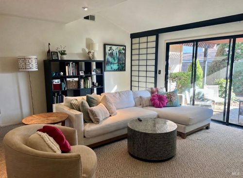1639 Santiago Avenue, Napa, CA, 94558 | Card Image