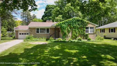 230 Kenberry Drive, East Lansing, MI, 48823 | Card Image