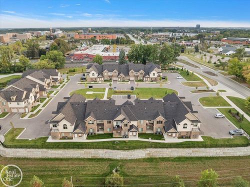 2850 Barrington Square Drive, Auburn Hills, MI, 48326 | Card Image