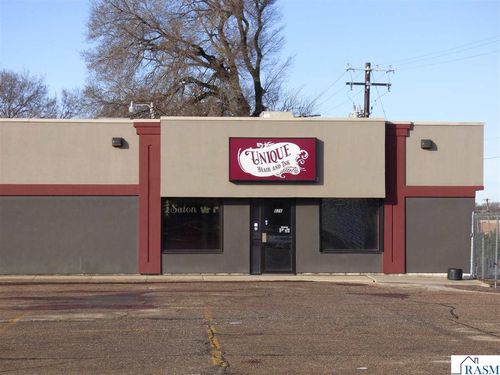 826 S Front St, Mankato, MN, 56001-2401 | Card Image