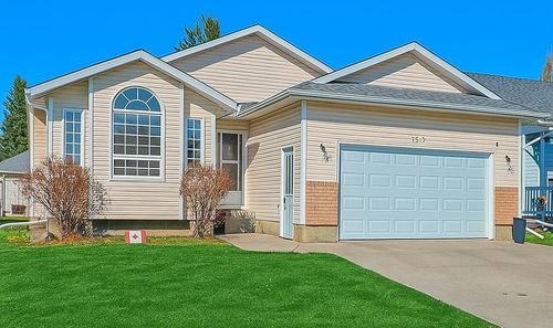 {{alt}} | Card Image