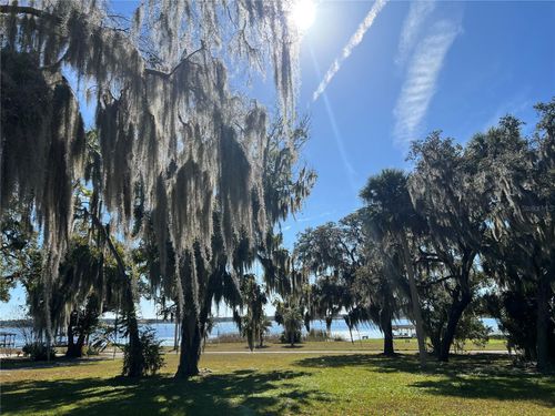 9279 Silver Lake Dr, LEESBURG, FL, 34788-3415 | Card Image