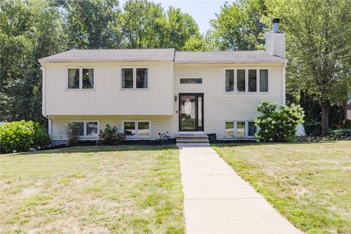 37 Oak Hill Dr, Johnston, RI, 02919-2558 | Card Image