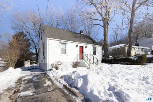 51 Rockridge Rd, Waterbury, CT, 06705-2344 | Card Image