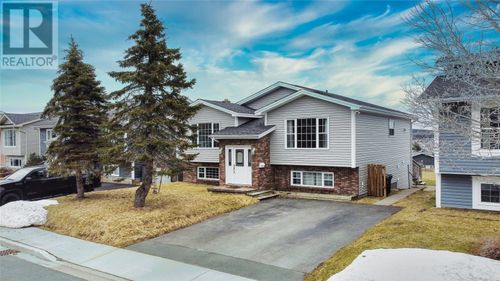 41 Bellevue Cres, St. John's, NL, A1E5T4 | Card Image