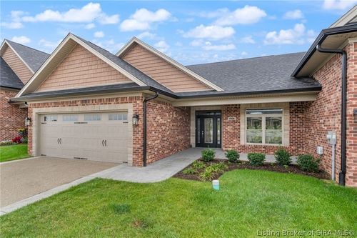 1909 Mystic Falls #226 Circle, Jeffersonville, IN, 47130 | Card Image