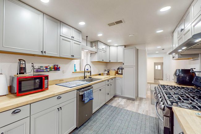 19 Pinon Rd, House other with 3 bedrooms, 2 bathrooms and null parking in Edgewood NM | Image 11
