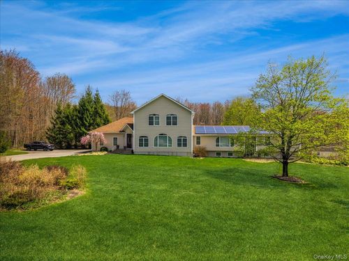 244 Smith Rd, Lagrangeville, NY, 12540-5334 | Card Image