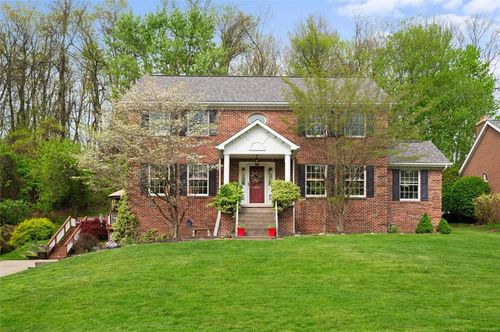 2518 Forest Brook Dr, Upper St Clair, PA, 15241-2585 | Card Image