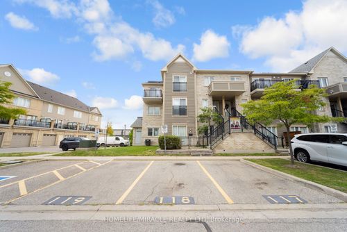 85-60 Fairwood Cir, Brampton, ON, L6R0Y6 | Card Image