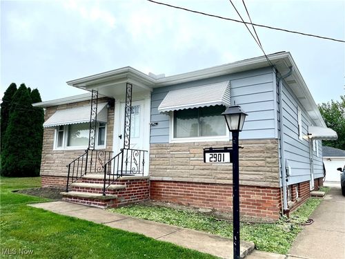 2901 Wales Ave, Parma, OH, 44134-3611 | Card Image