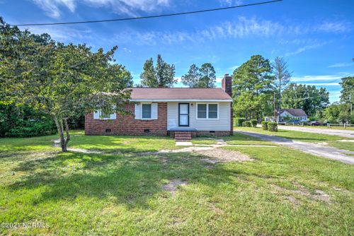 609 Deweese Ave, Rockingham, NC, 28379-2713 | Card Image