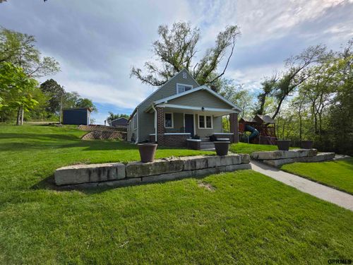 657 Cedar Street, Ashland, NE, 68003 | Card Image