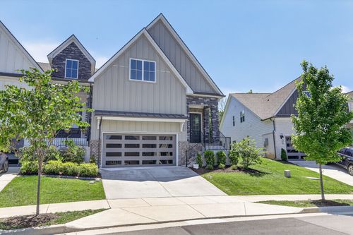 3016 Wiltshire Park Pl, Hermitage, TN, 37076-1676 | Card Image