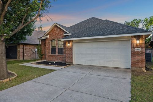 5621 Crestwood Dr, Prosper, TX, 75078-5625 | Card Image