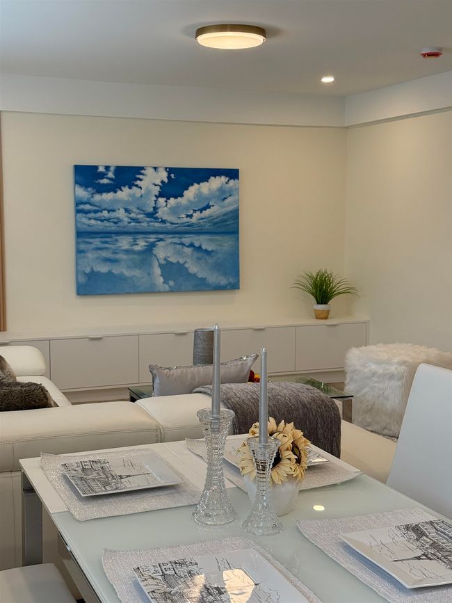 Living area featuring recessed lighting | Image 12