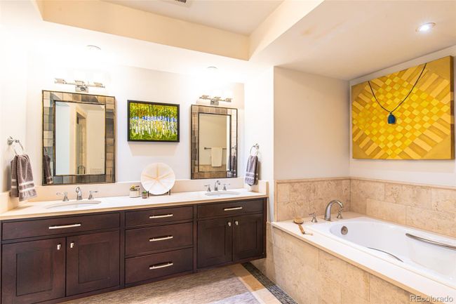 UNIT-1907 - 1891 Curtis St, Condo with 3 bedrooms, 4 bathrooms and 3 parking in Denver CO | Image 18