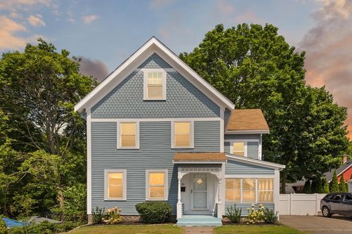 49 Crescent St, Quincy, MA, 02169-4010 | Card Image