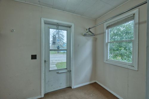 304 W 3rd Ave N, Aurora, MN, 55705-1246 | Card Image