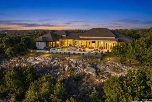 121 Greystone Pt, Boerne, TX, 78006-4200 | Card Image