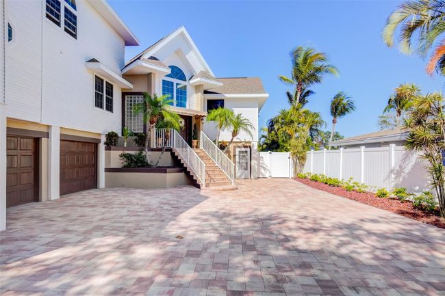 5913 Bali Way N, House other with 5 bedrooms, 3 bathrooms and null parking in St Pete Beach FL | Image 89