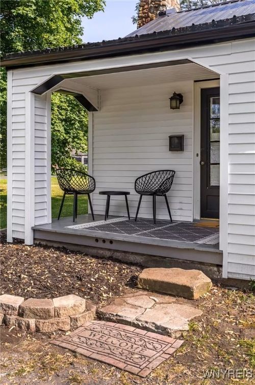 528 Ward Rd, North Tonawanda, NY, 14120-1743 | Card Image