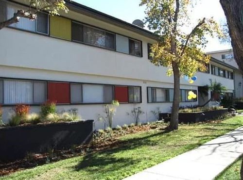 5-5168 Yarmouth, Encino, CA, 91316 | Card Image