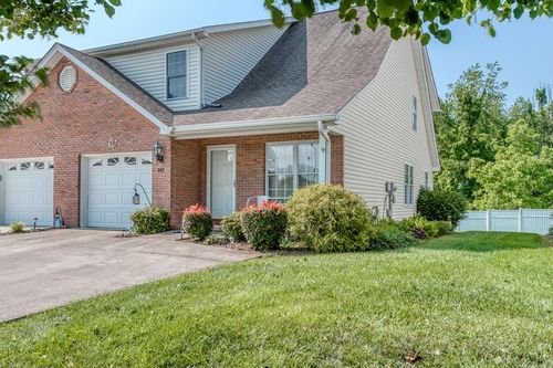 247 Iris Ln, Bristol, VA, 24201-3240 | Card Image
