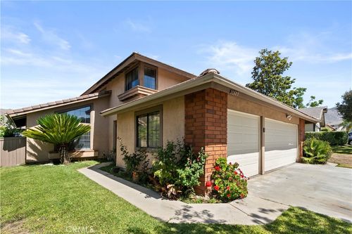 10689 Mohave Ct, Moreno Valley, CA, 92557-3813 | Card Image