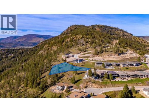 8988 Bayswater Pl, Vernon, BC, V1H2K9 | Card Image