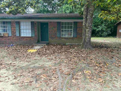 a-1330 Lake Dr, Cantonment, FL, 32533-9073 | Card Image