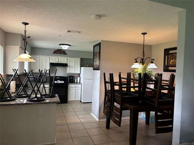 22223 Springgate Dr, House other with 3 bedrooms, 2 bathrooms and 2 parking in Spring TX | Image 7
