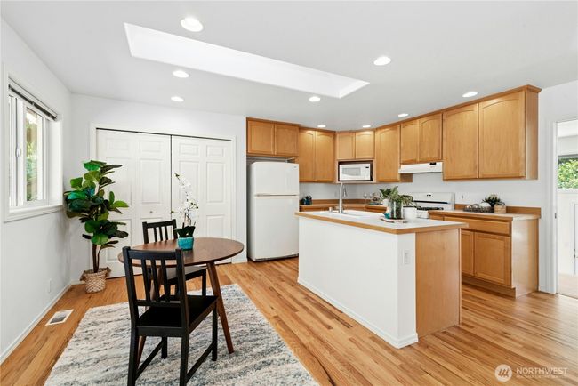 23621 7th Avenue W, House other with 4 bedrooms, 3 bathrooms and 2 parking in Bothell WA | Image 10
