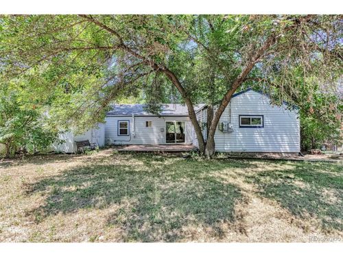 3052 S Grape Way, Denver, CO, 80222-6810 | Card Image