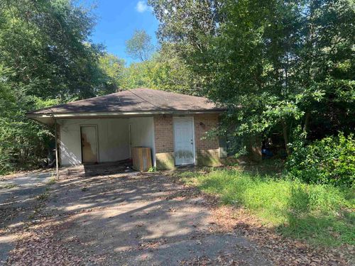2572 Valley St, Baton Rouge, LA, 70808-2341 | Card Image