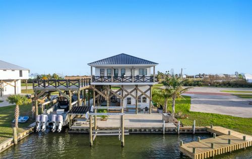 3001 Rebecca Ln, Grand Isle, LA, 70358 | Card Image