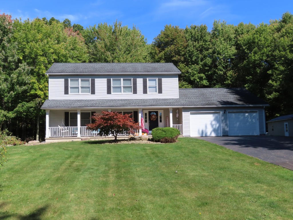 Kyla Dr, Saegertown, PA 16433