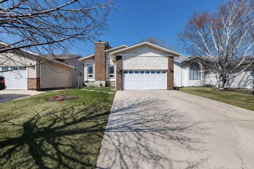 9218 63 Avenue, Grande Prairie, AB, T8W1A9 | Card Image