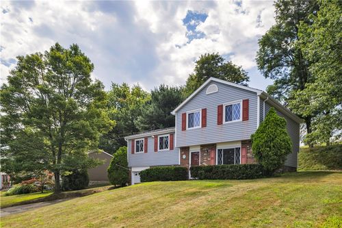 18 Bock Ln, Baden, PA, 15005-2402 | Card Image