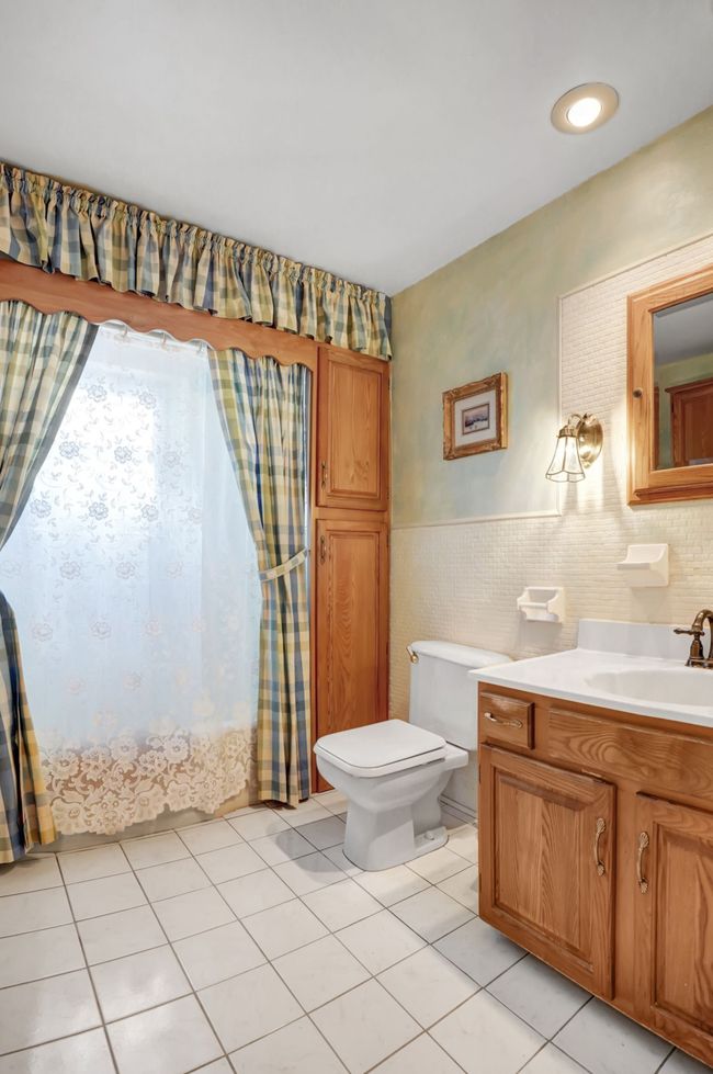 519 W Flint St, House other with 3 bedrooms, 3 bathrooms and null parking in Davison MI | Image 29