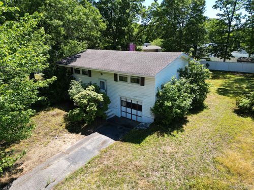 26 Cabin Lane, Brookhaven, NY, 11733 | Card Image