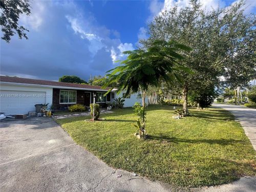 6130 Sw 64th Ave, South Miami, FL, 33143-2048 | Card Image