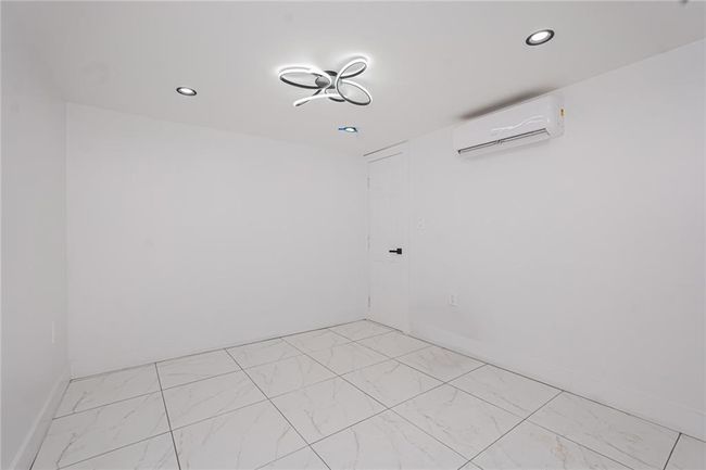 590 83 Rd St, House other with 5 bedrooms, 3 bathrooms and null parking in Brooklyn NY | Image 13